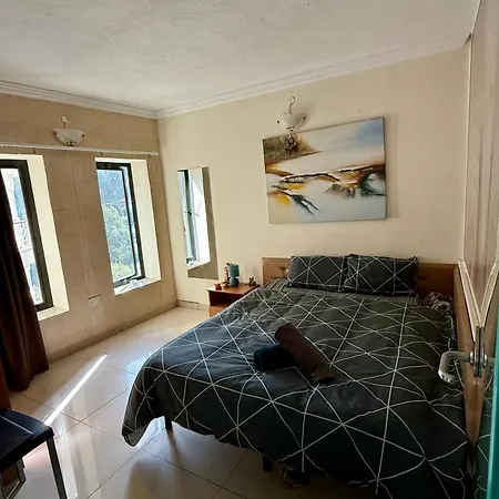 Maltese Spacious Flat 아파트 *